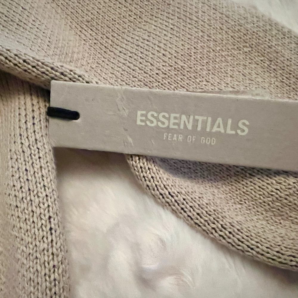 Essentials Sweater - Picture 3 of 4